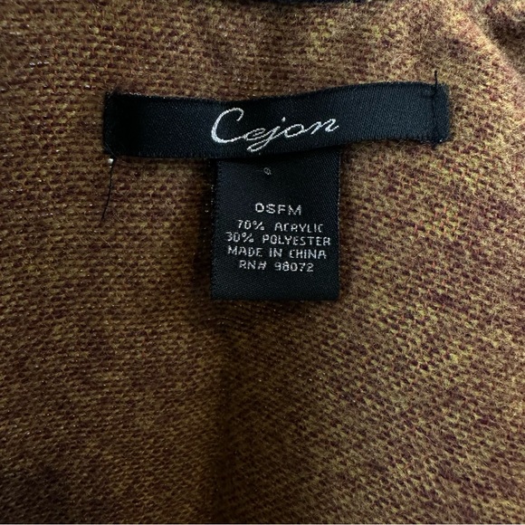 Cejon Rose Motif Cape Wrap Open Poncho OSFM - Picture 2 of 7